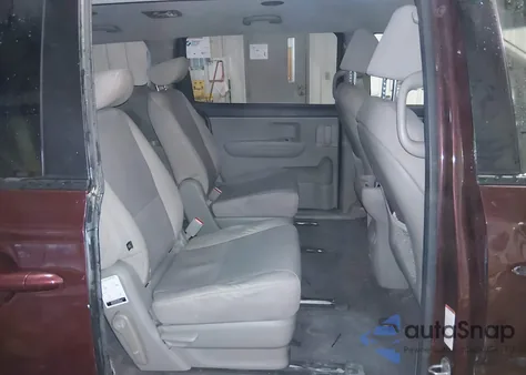 2017 Kia Sedona Lx z USA, uszkodzony, nr VIN KNDMB5C14H6219758